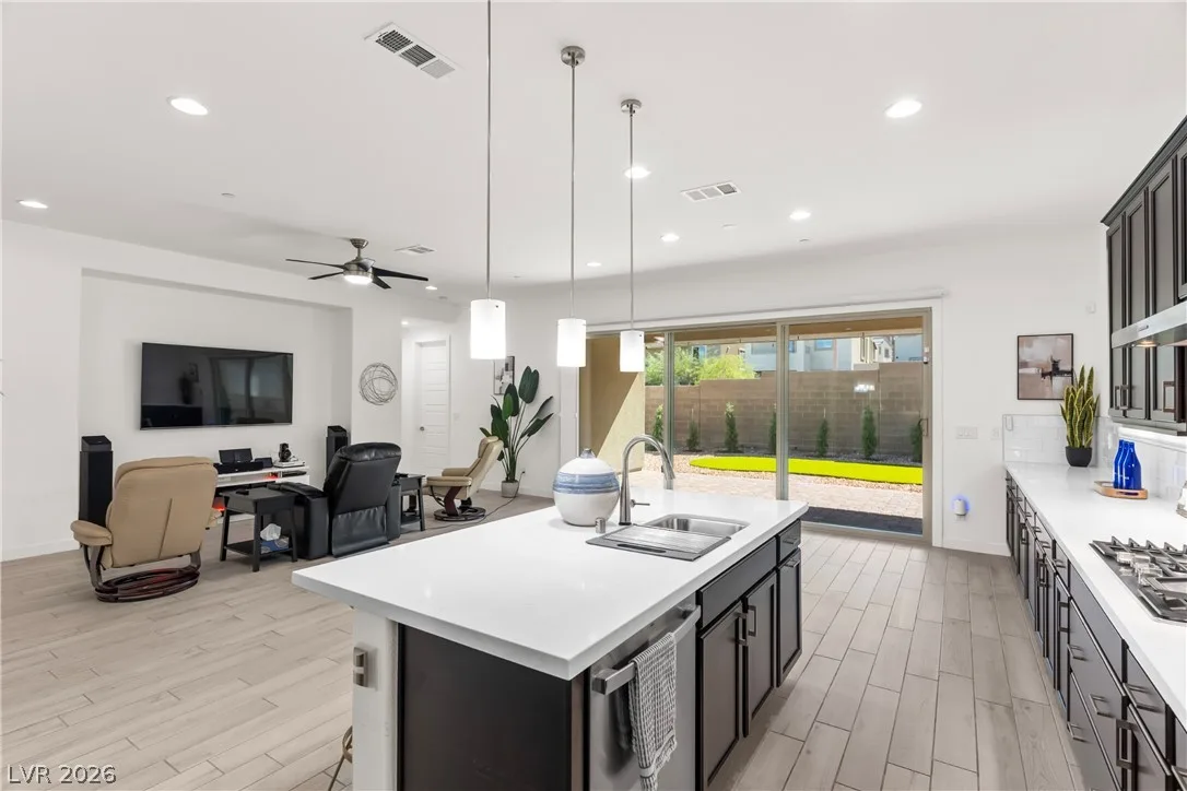 11617 Falcon Gorge Avenue — photo 3