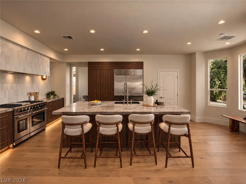 8833 Montagna Drive — photo 1