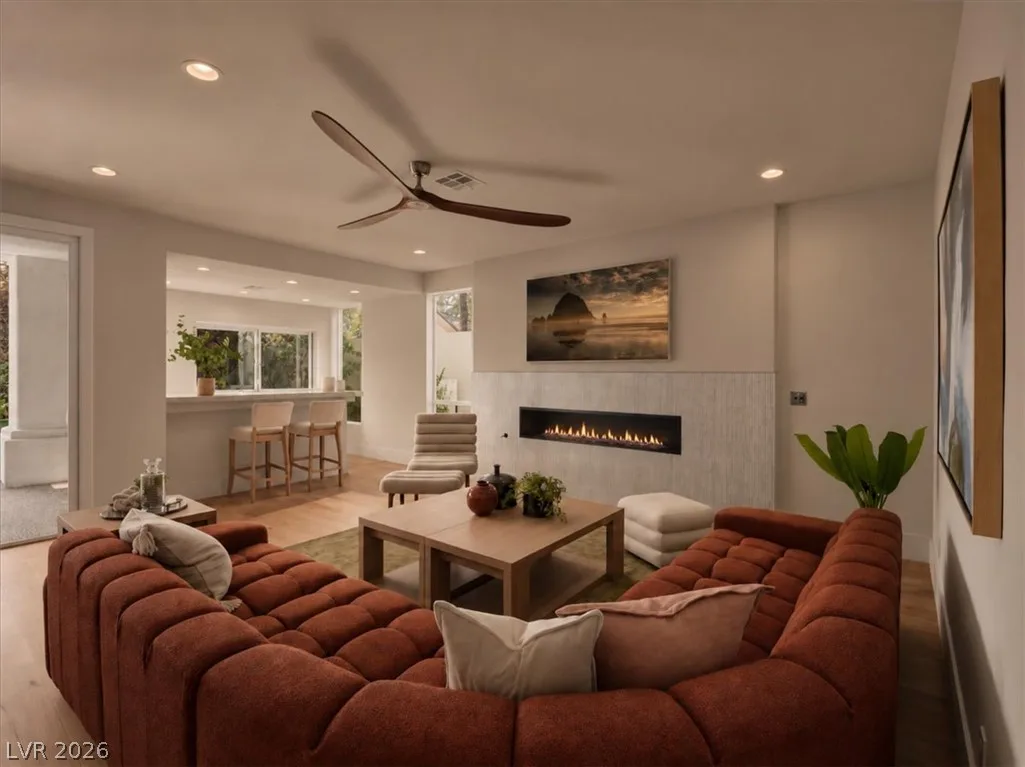 8833 Montagna Drive — photo 2