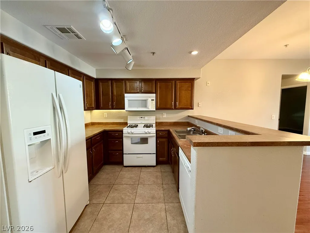 8777 West Maule Avenue 1094 — photo 4
