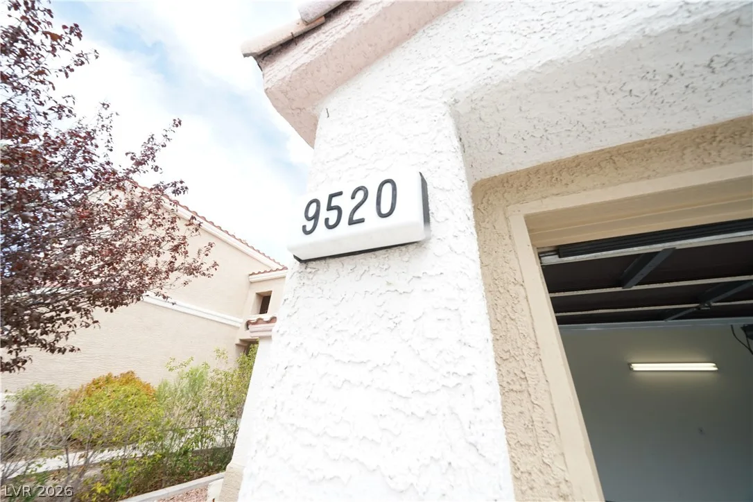 9520 Aspen Glow Drive — photo 4