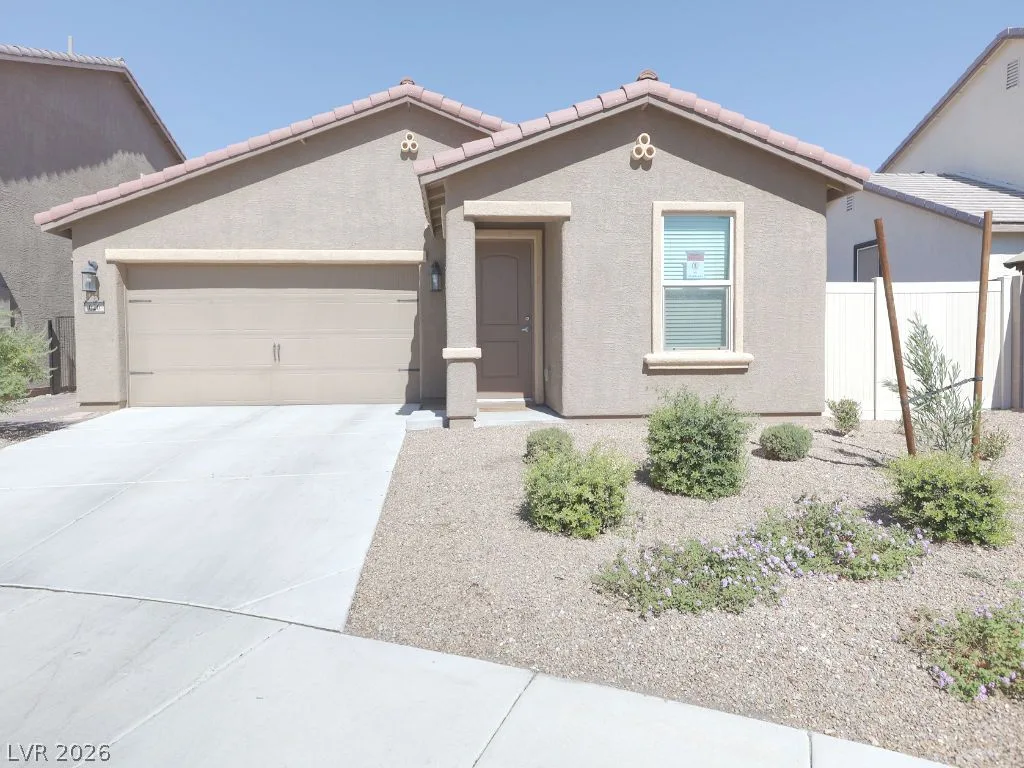 626 Abrazar Avenue — photo 2