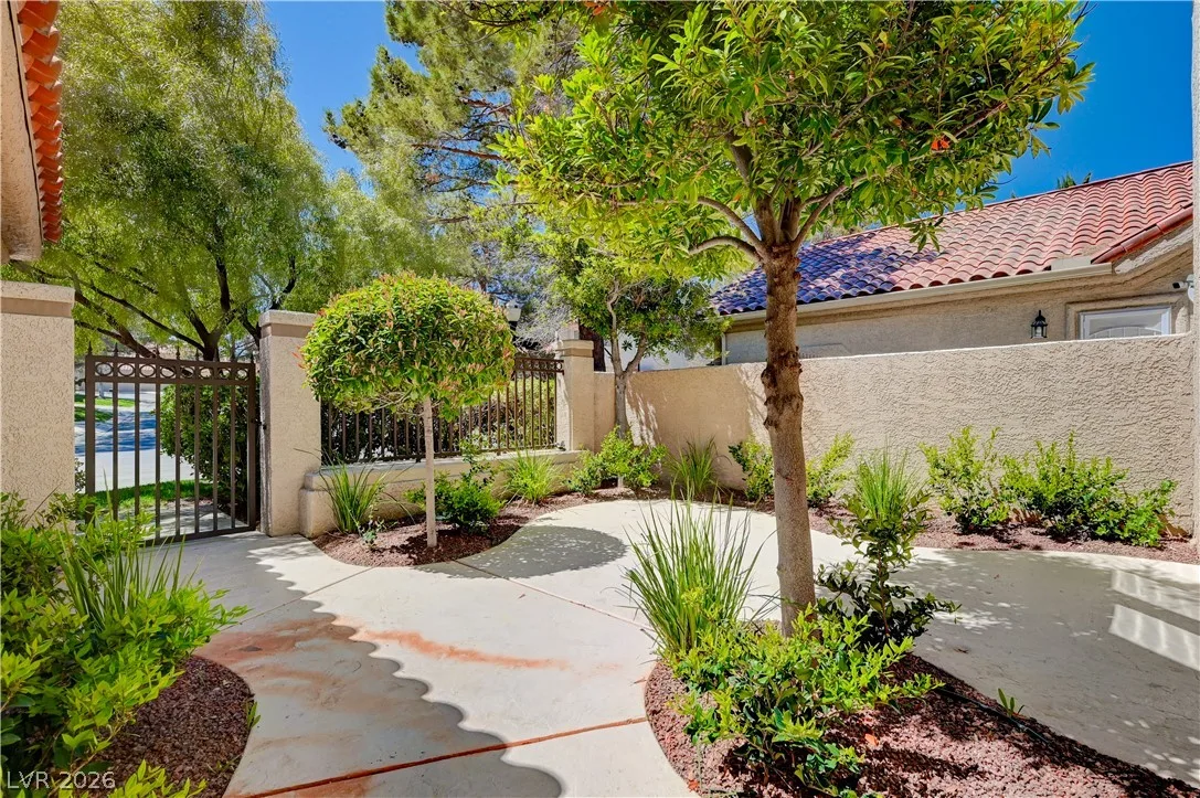 8080 Castle Pines Avenue — photo 5