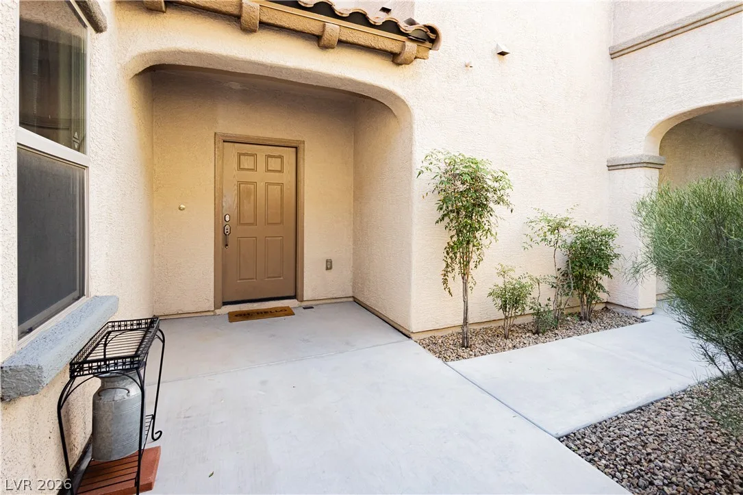 11845 Alava Avenue — photo 2