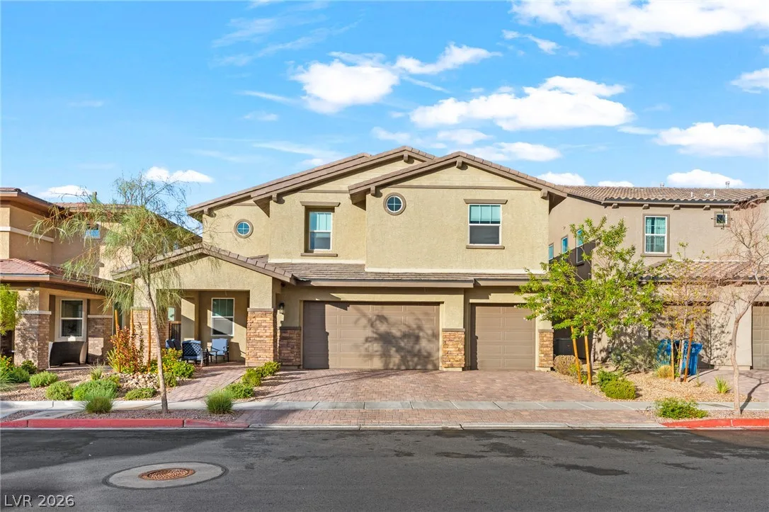 636 Suncrest Peak Place — photo 1