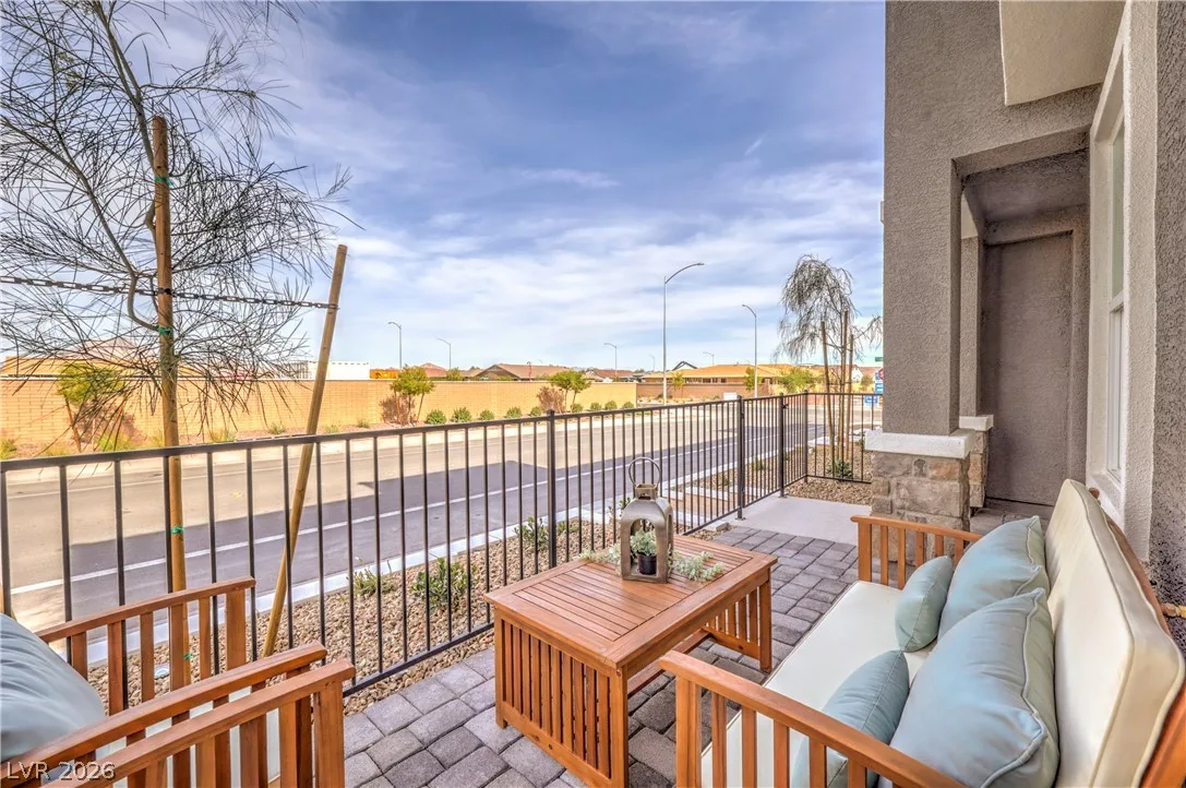 948 Black Heron Street — photo 4