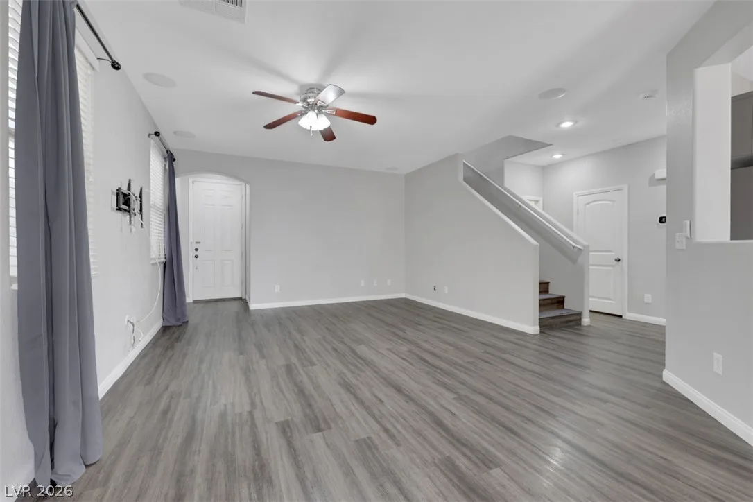 7830 Shingle Beach Street — photo 2