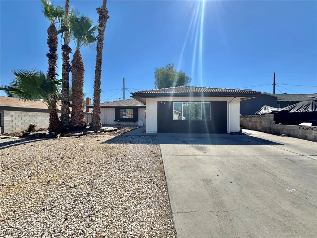 4525 Charles Ronald Avenue — photo 1
