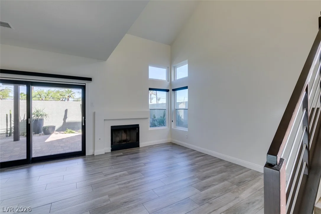 1662 Cloister Avenue — photo 4