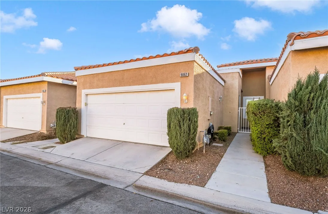 9062 Kimo Street — photo 1