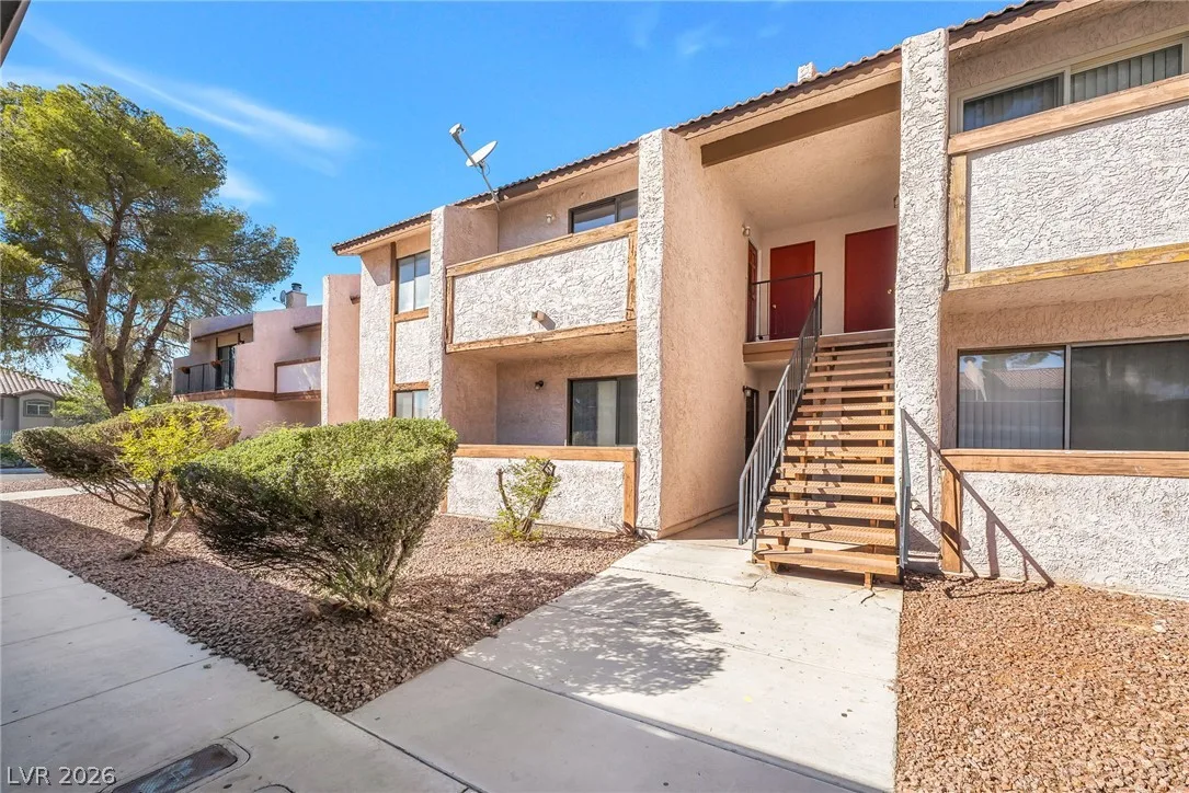 5264 Child Court 92 — photo 1