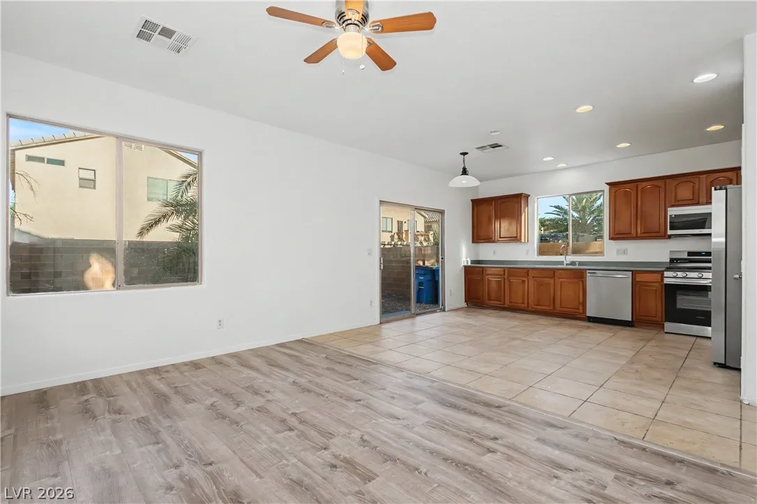 3554 Gloucester Gate Street — photo 3