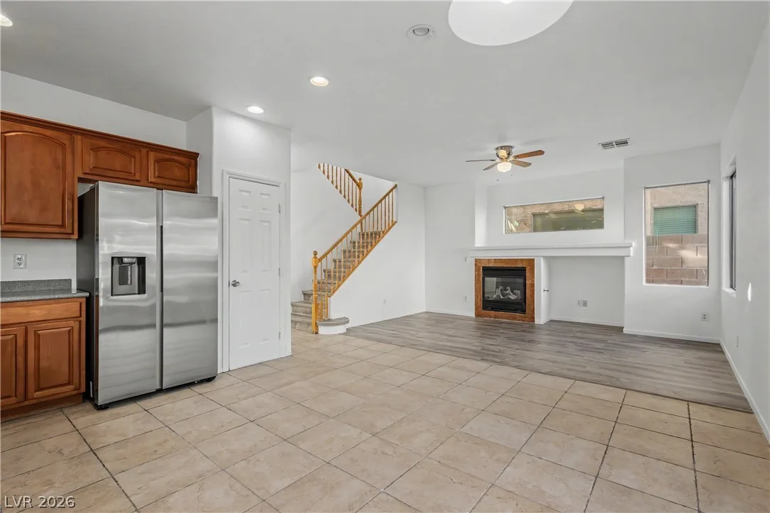 3554 Gloucester Gate Street — photo 4