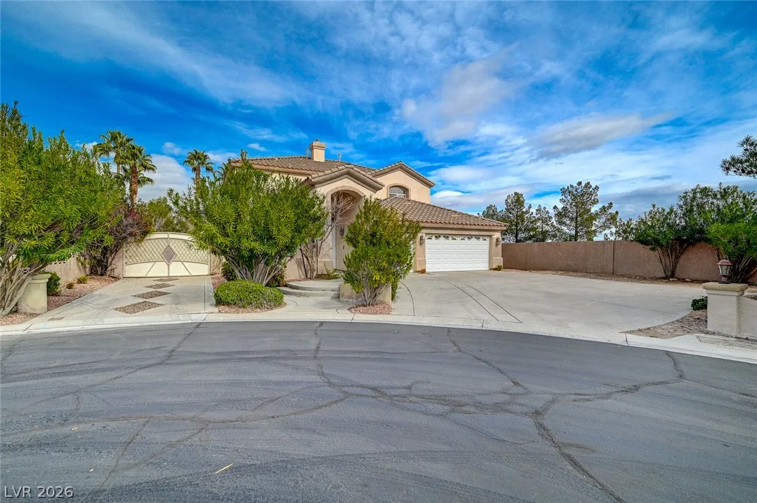 9462 Castillana Court — photo 2