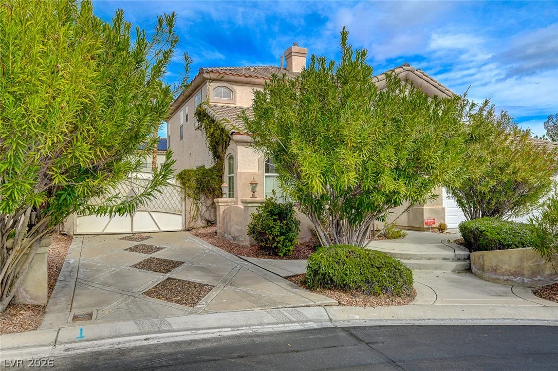 9462 Castillana Court — photo 3