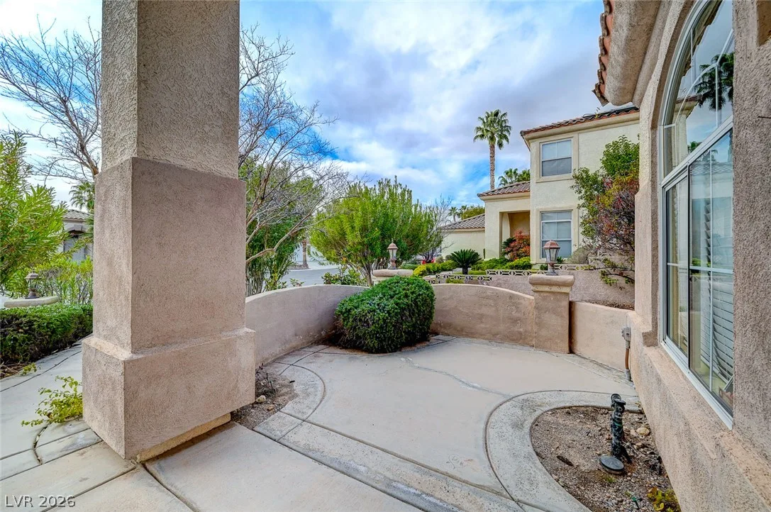 9462 Castillana Court — photo 5