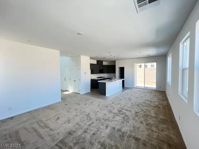 10440 Bagg Avenue — photo 3