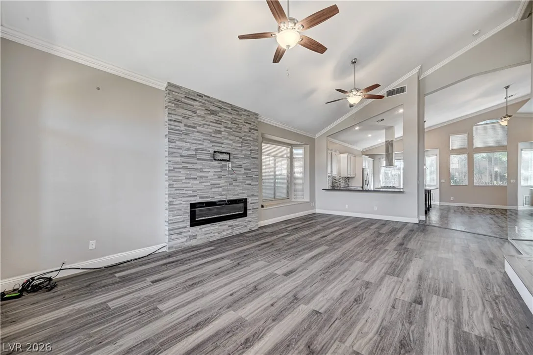 9409 Calico Garden Avenue — photo 4
