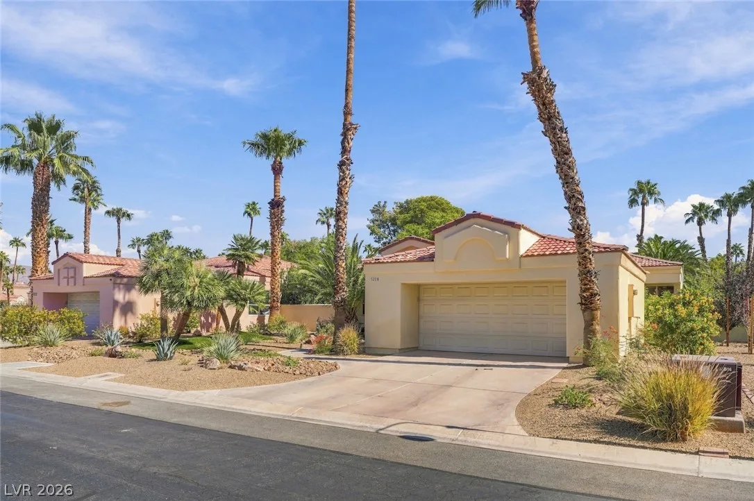 5208 Coral Glow Court — photo 2