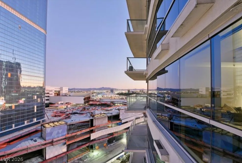 2700 Las Vegas Boulevard 1607 — photo 2