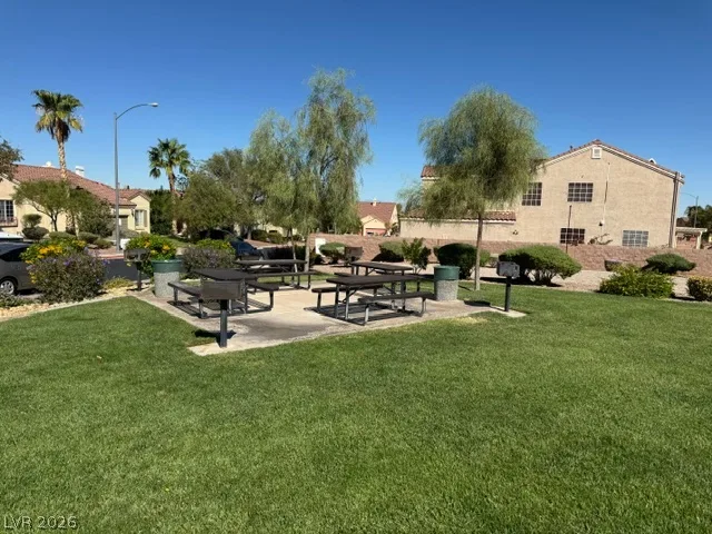 1373 Gran Vista Avenue — photo 3