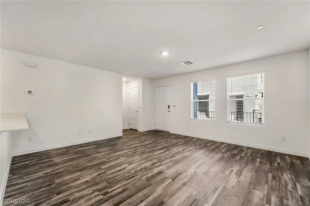 9864 Maple Pass Avenue — photo 5