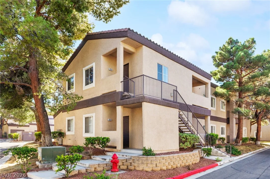 5250 South Rainbow Boulevard 2033 — photo 1