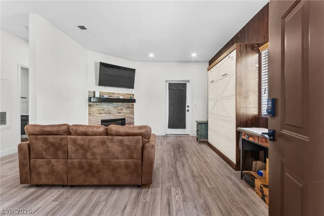 5250 South Rainbow Boulevard 2033 — photo 4