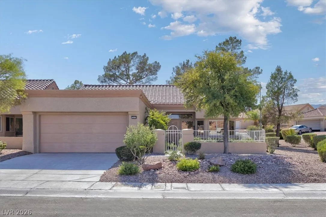 2849 Bluffpoint Drive — photo 1