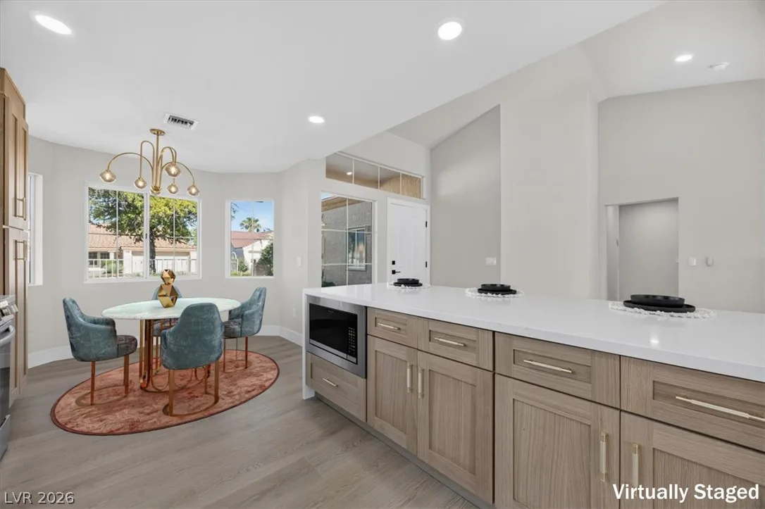 2849 Bluffpoint Drive — photo 4
