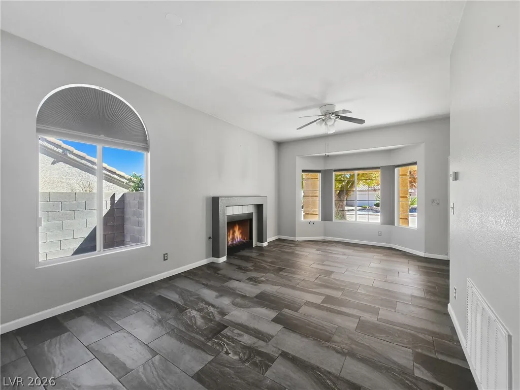 1698 Sweet View Court — photo 2