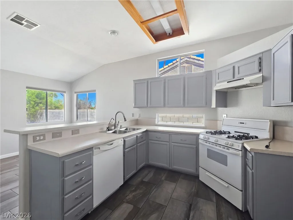 1698 Sweet View Court — photo 5