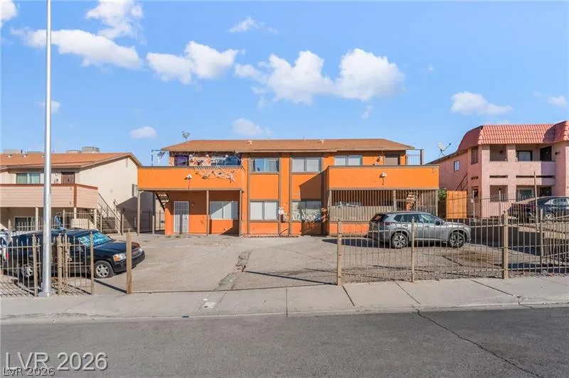 6982 Hopkins Drive — photo 1