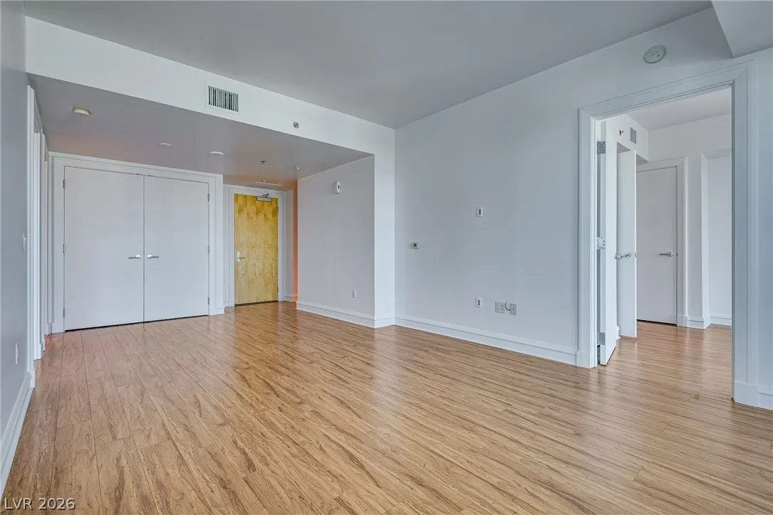 2700 Las Vegas Boulevard 2407 — photo 3