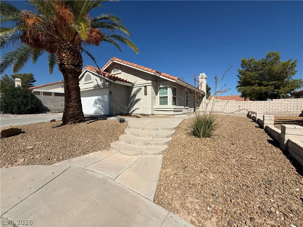 652 Collete Circle Circle — photo 3