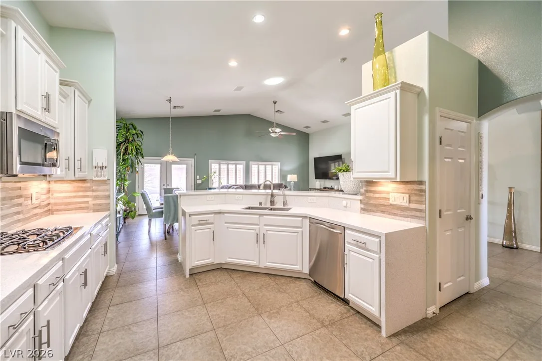8327 Bowman Woods Circle — photo 5