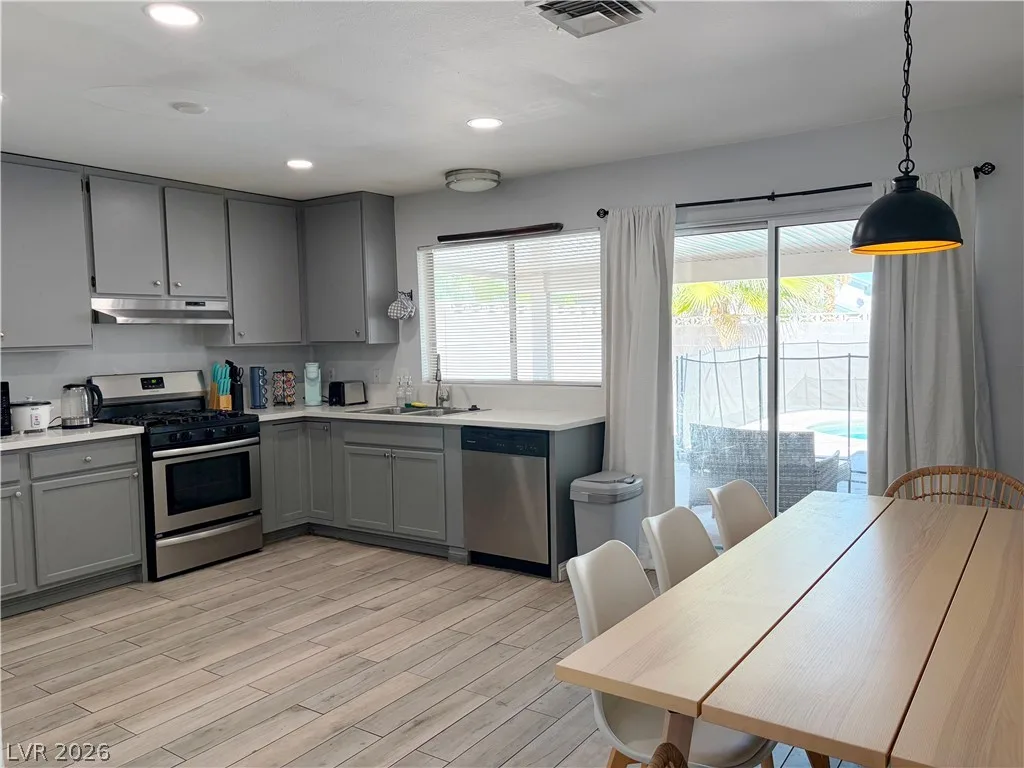 7488 Walnut Creek Drive — photo 5
