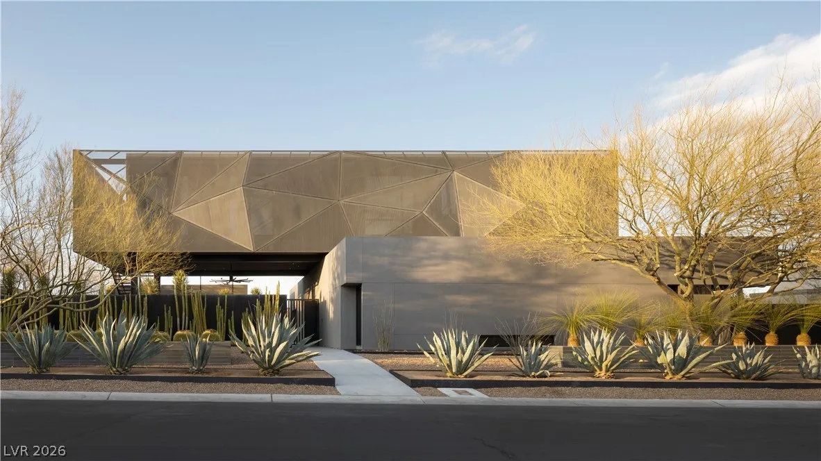 20 Soaring Bird Court — photo 1