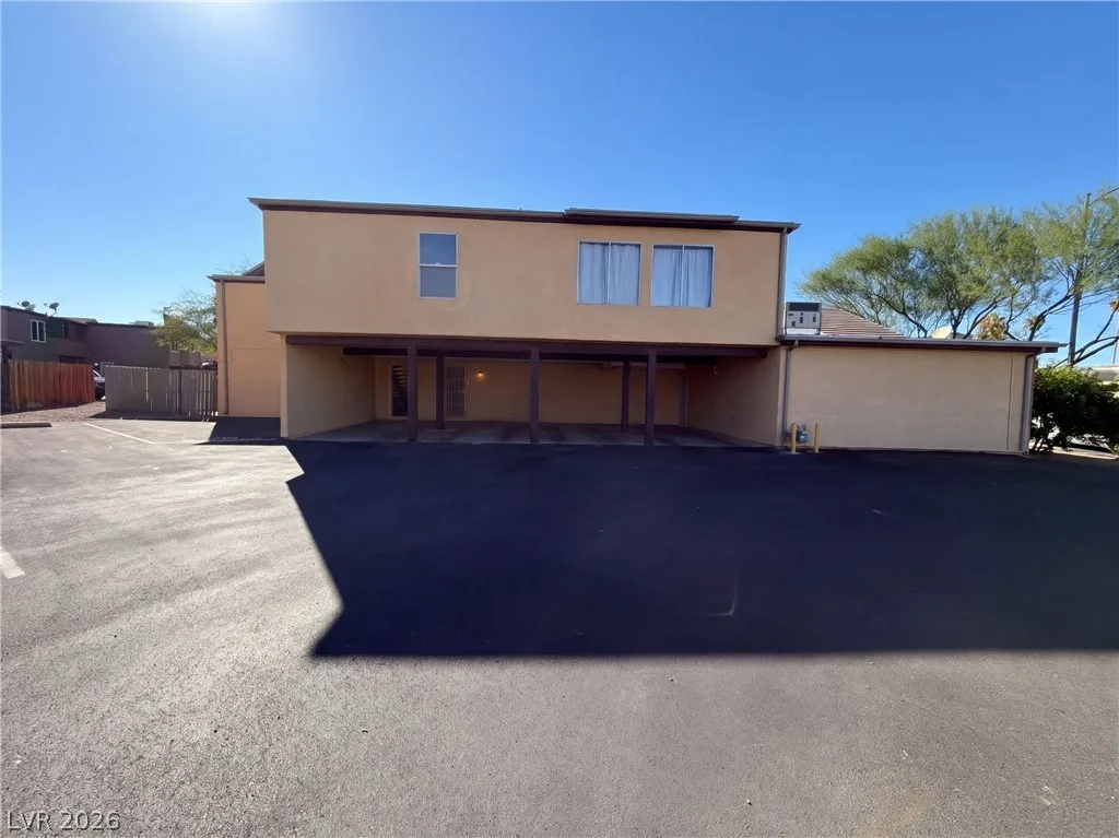 1511 Living Desert Drive B — photo 1