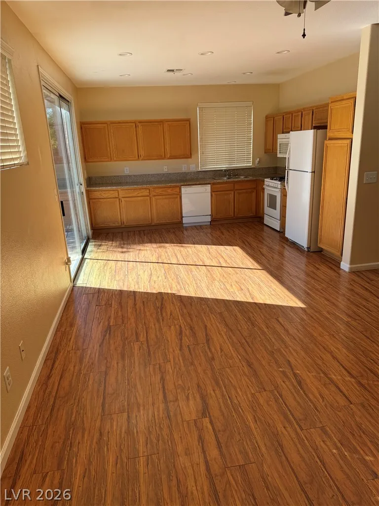 1612 Remembrance Hill Street — photo 2