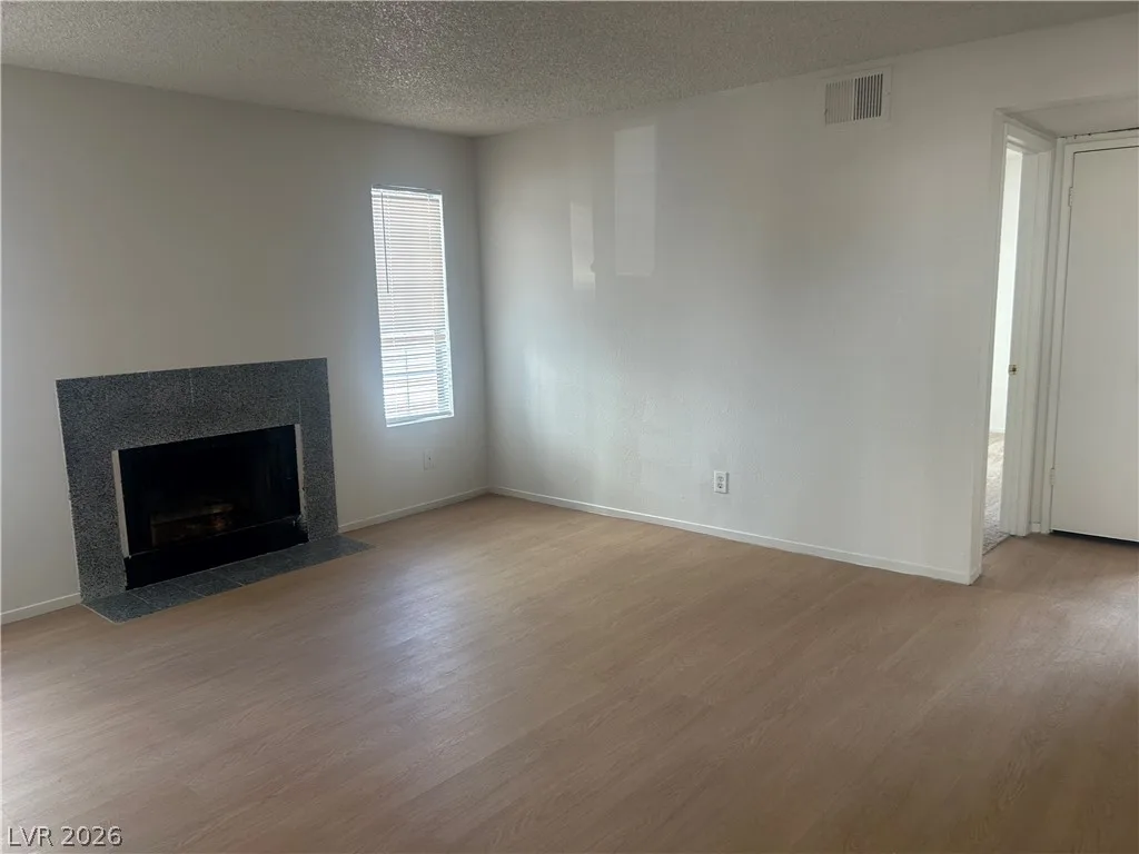 1872 COSMIC Drive 155 — photo 3