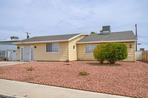 6512 Evergreen Avenue — photo 2