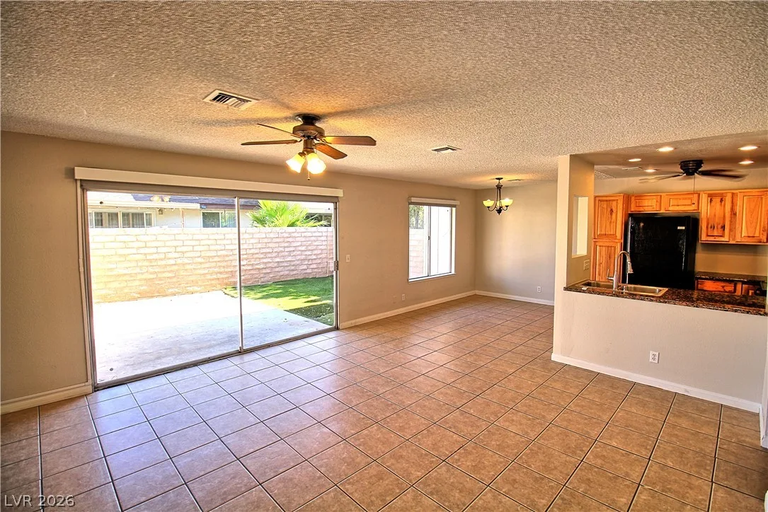 2349 Canfield Drive A — photo 2