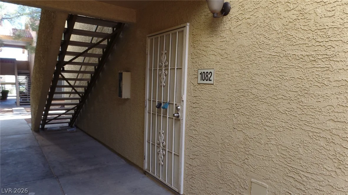 7200 Pirates Cove 1082 — photo 2
