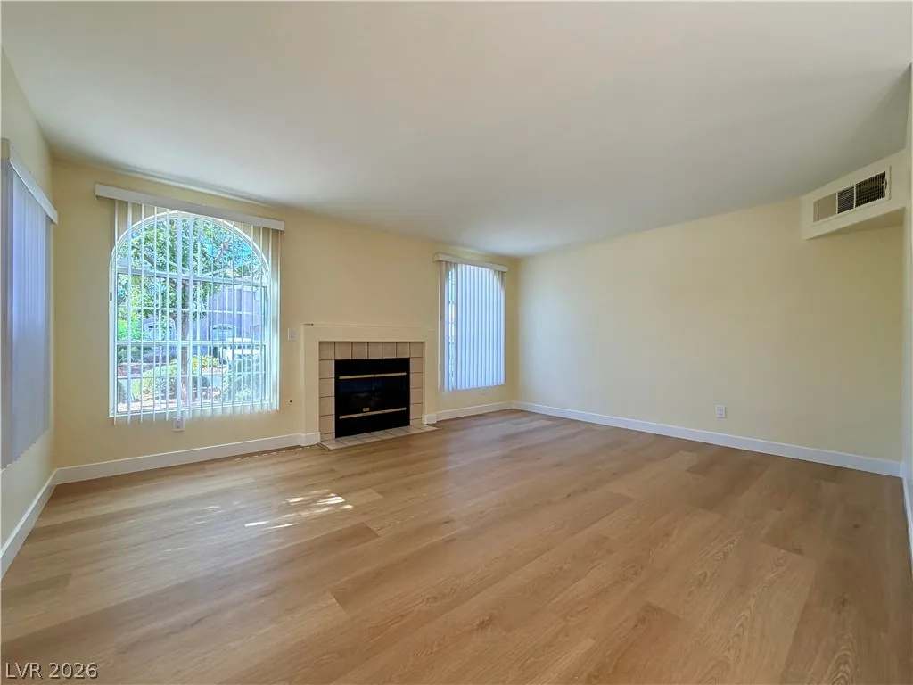 10226 Rocky Tree Street — photo 4