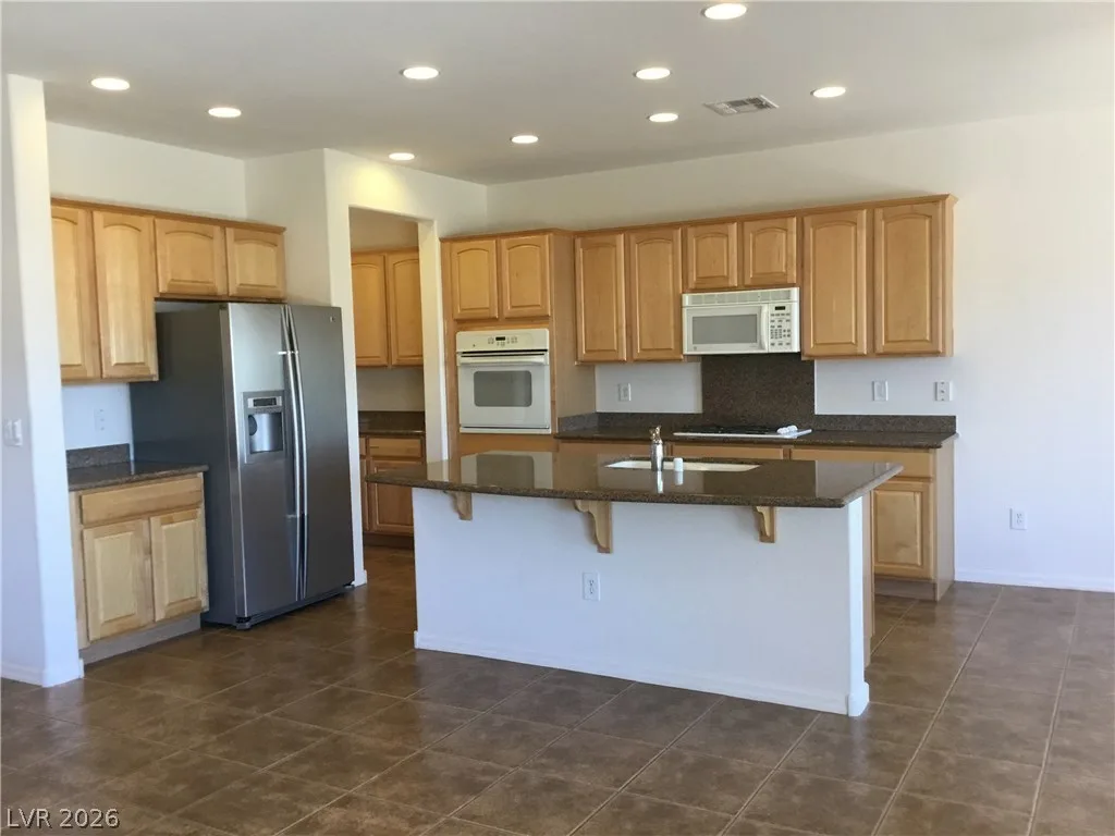 2198 BRIGHTON POINT Avenue — photo 5