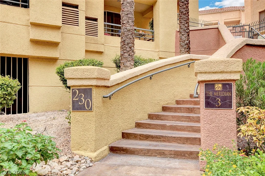 230 East Flamingo Road 333 — photo 2