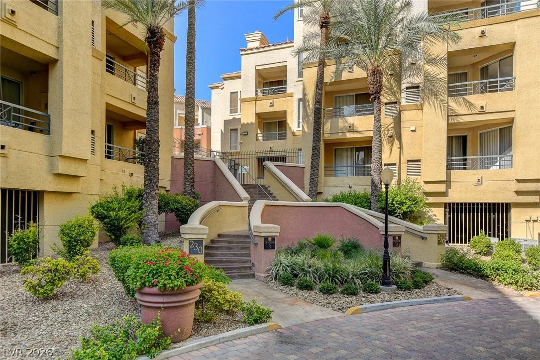 230 East Flamingo Road 333 — photo 3