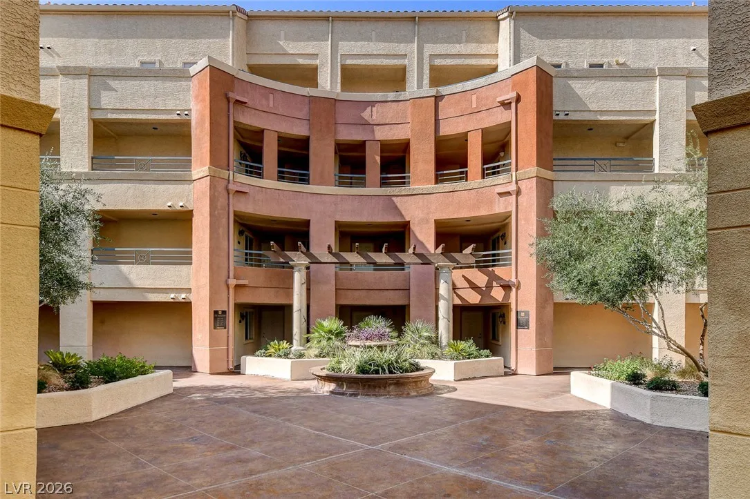 230 East Flamingo Road 333 — photo 4