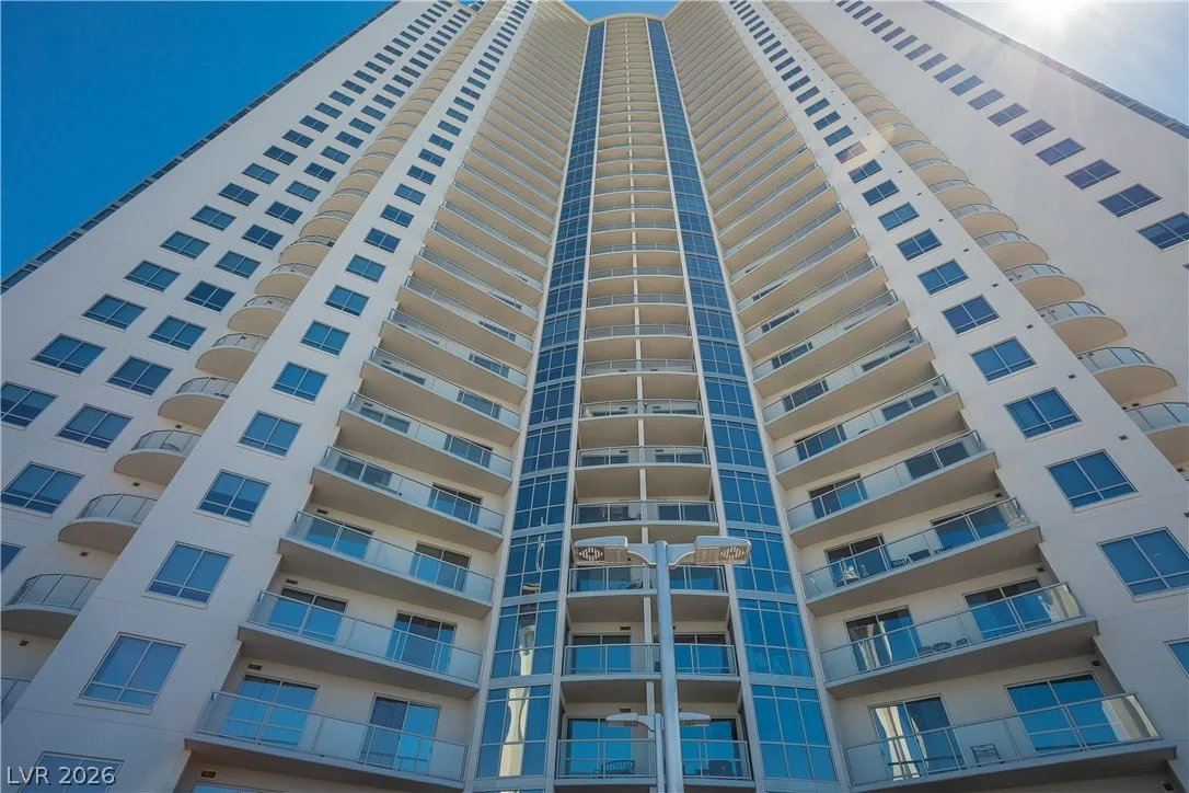 200 West Sahara Avenue 910 — photo 2